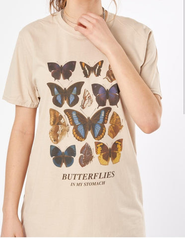 MINGA Butterflies In My Stomach Oversized T-shirt